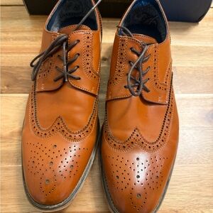 Men’s Classic Brown Leather Dress Shoes